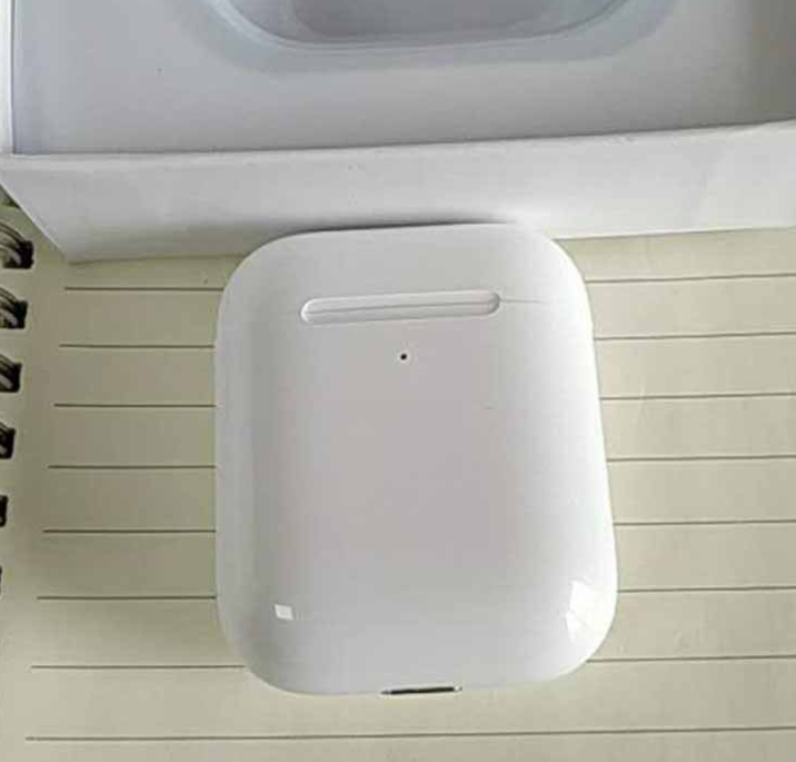 i80 TrueSound Wireless Earbuds